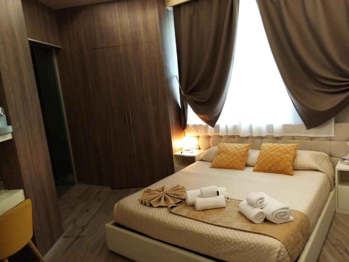 Th Luxury Rooms & Apartment Giardini Naxos Exteriör bild