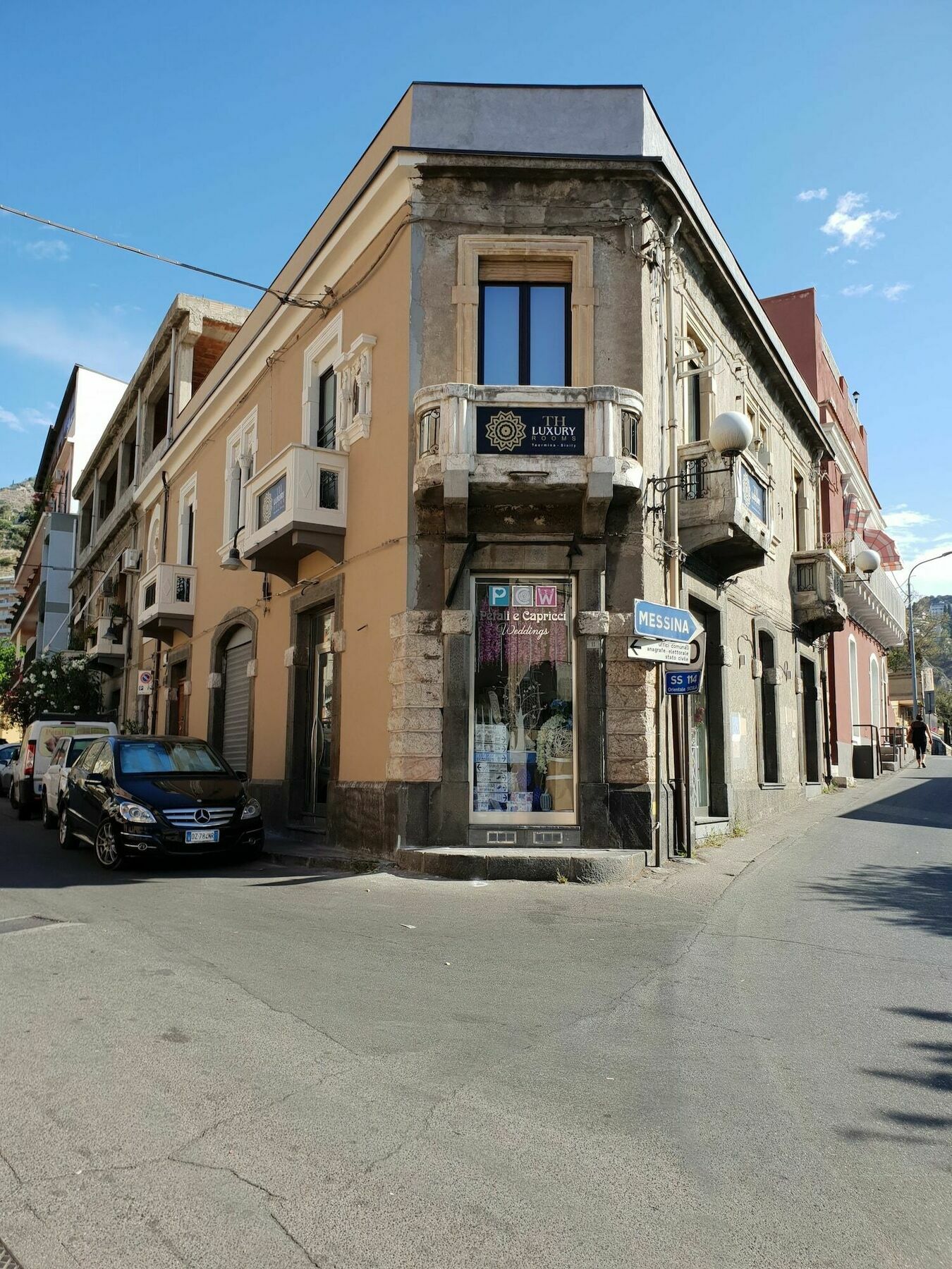 Th Luxury Rooms & Apartment Giardini Naxos Exteriör bild